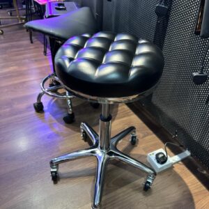 Styling Stool C5 (Black)