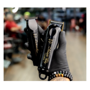 WAHL Pro 5-Star Black Magic Clip & 5-Star Black Detailer Li